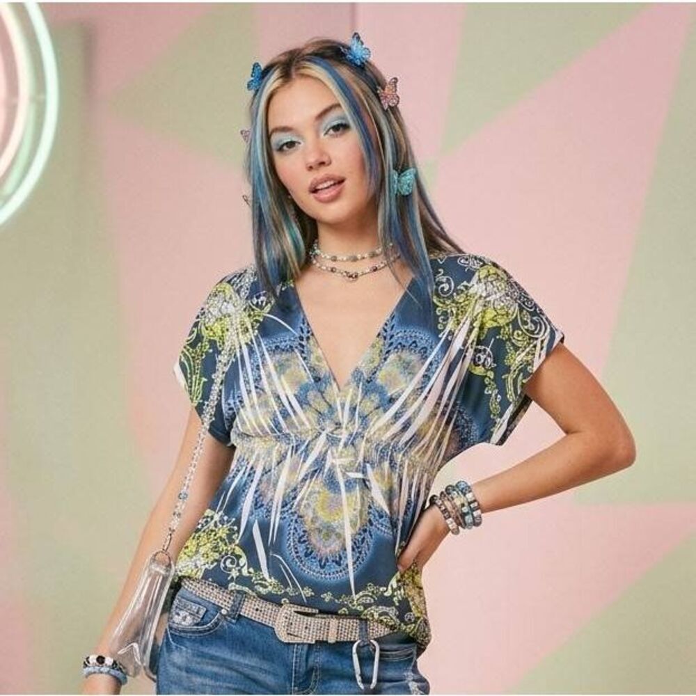 Y2K vintage Body Central green blue white abstract babydoll v-neck top womens L